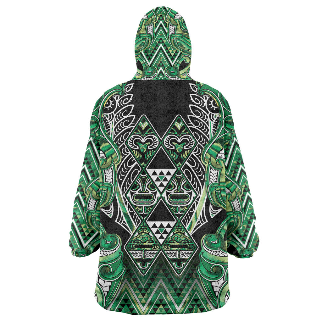 Aotearoa Whakatohea Wearable Blanket Hoodie Maori Tribal Green Abalone Paua Shell Pattern DT05 - Polynesian Pride