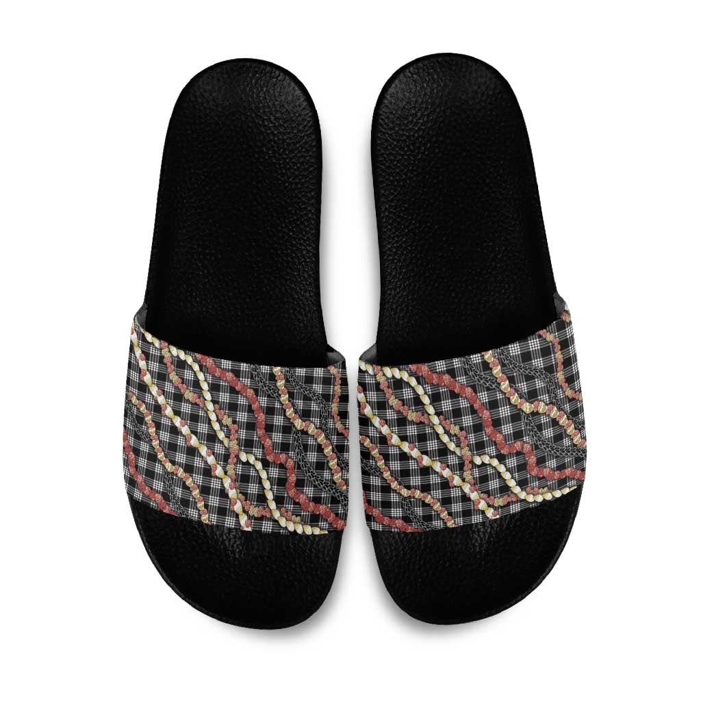Hawaii Palaka Niihau Shell Lei Slide Sandals Tropical Island Plaid Patterns DT05 Black - Polynesian Pride