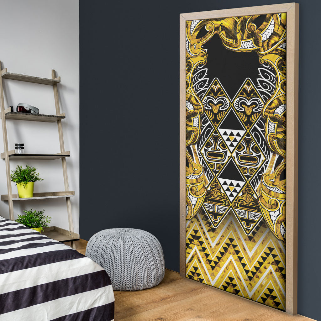 Aotearoa Ngati Whatua Door Cover Maori Tribal Gold Paua Shell Pattern DT05 - Polynesian Pride