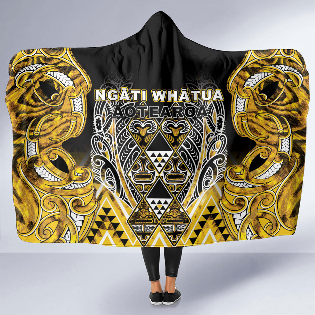 Aotearoa Ngati Whatua Hooded Blanket Maori Tribal Gold Paua Shell Pattern DT05 One Size Yellow - Polynesian Pride