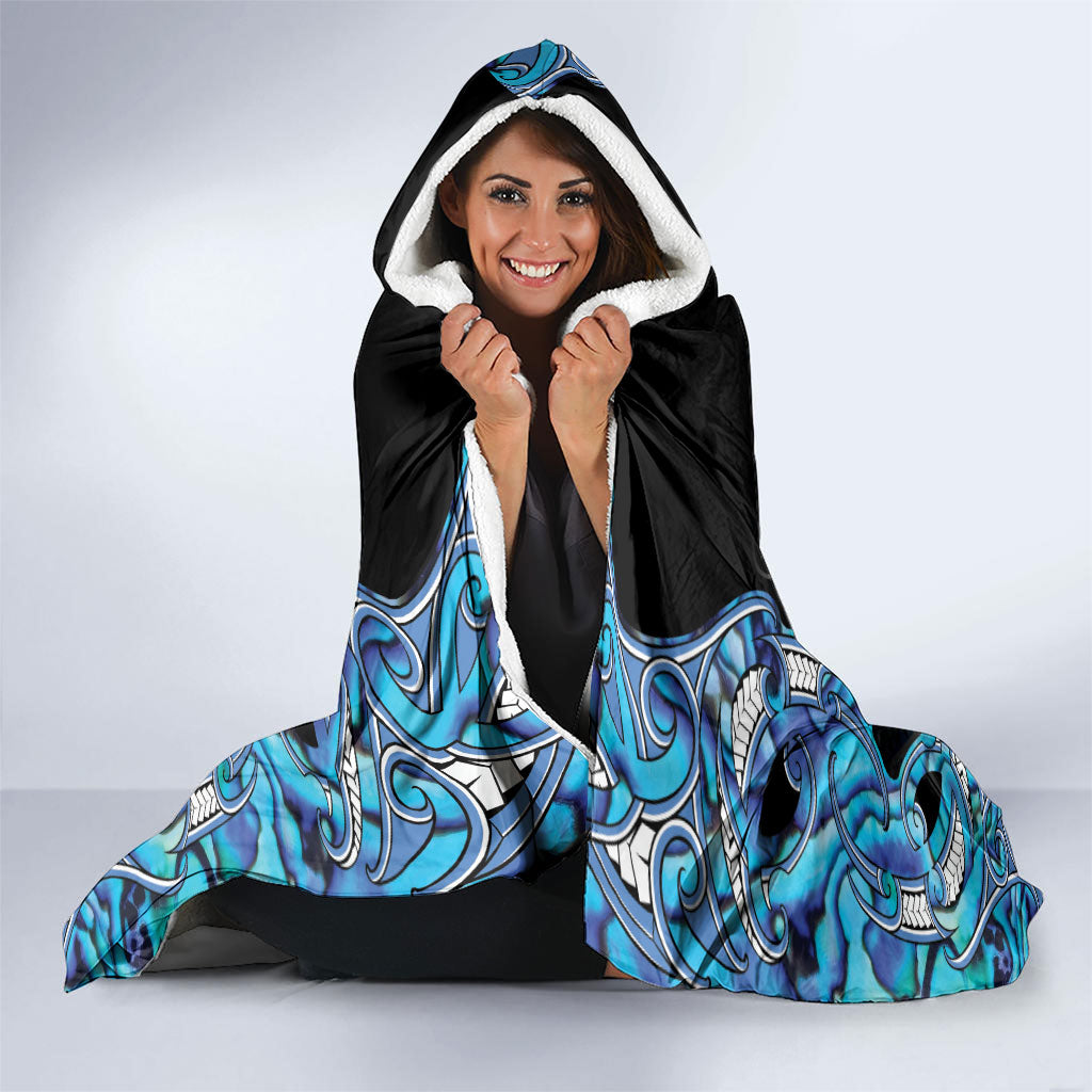 Aotearoa Ngati Porou Hooded Blanket Maori Light Blue Tribal Paua Shell Pattern DT05 - Polynesian Pride