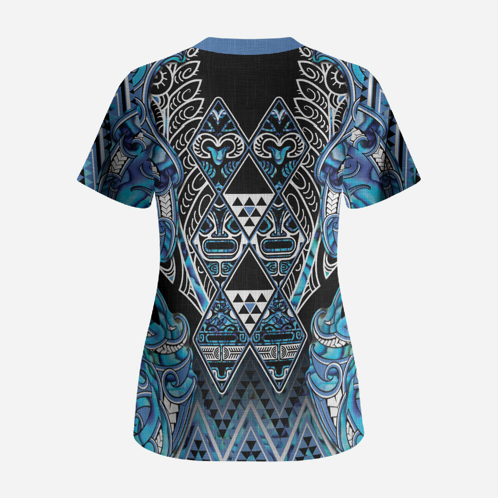 Aotearoa Ngati Porou Scrub Top Maori Light Blue Tribal Paua Shell Pattern DT05 - Polynesian Pride