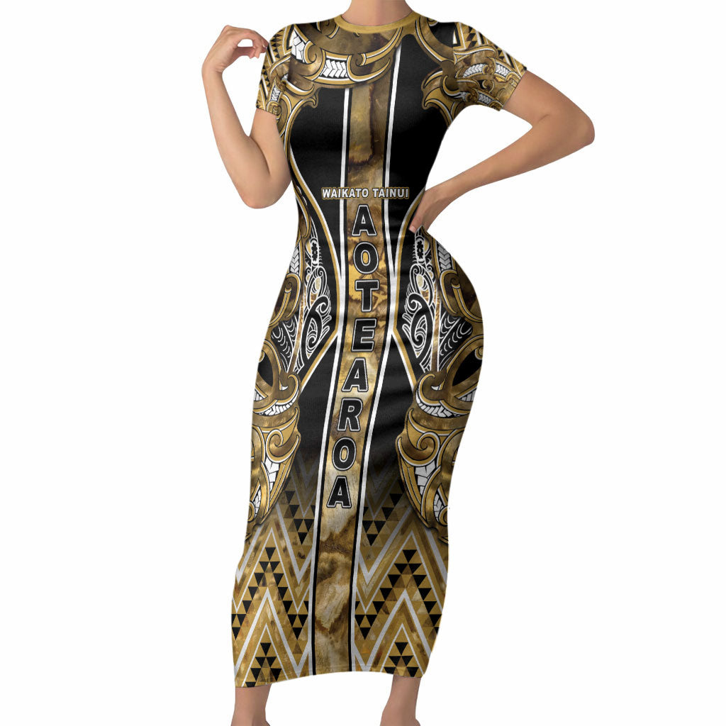 Aotearoa Waikato Tainui Short Sleeve Bodycon Dress Maori Light Gold Tribal Paua Shell Pattern DT05 Long Dress Yellow - Polynesian Pride