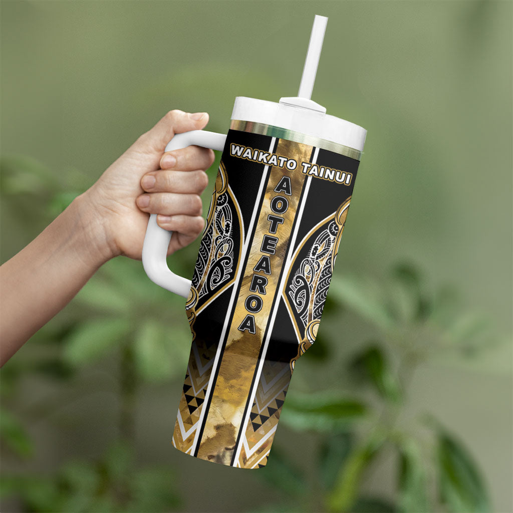 Aotearoa Waikato Tainui Tumbler With Handle Maori Light Gold Tribal Paua Shell Pattern DT05 - Polynesian Pride