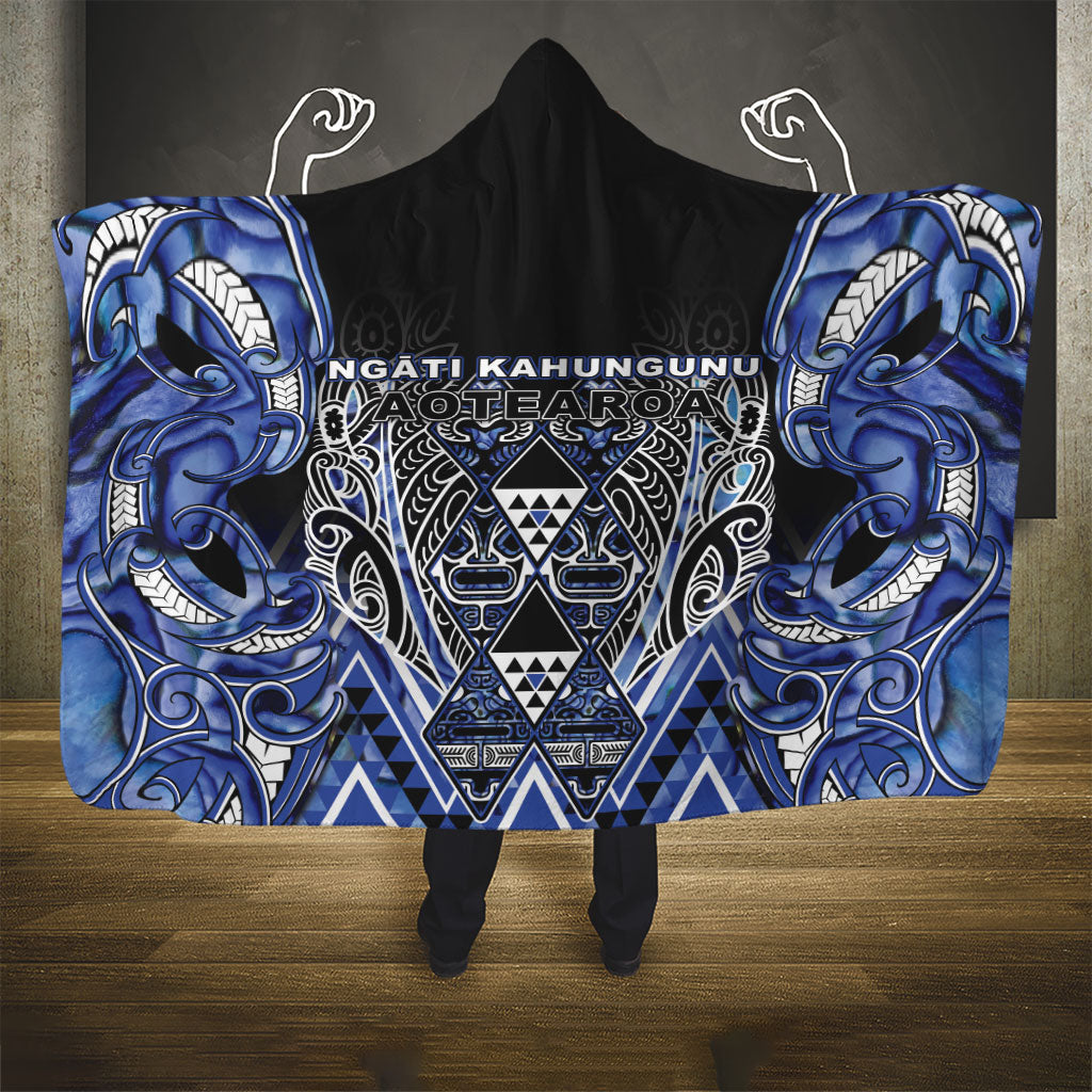 Aotearoa Ngati Kahungunu Hooded Blanket Maori Tribal Blue Paua Shell Pattern DT05 - Polynesian Pride