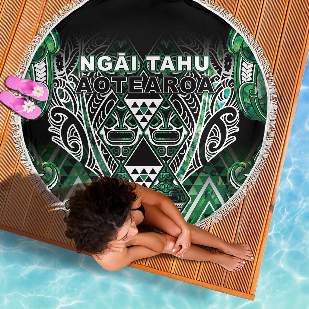 Aotearoa Ngai Tahu Beach Blanket Maori Tribal Dark Green Paua Shell Pattern DT05 - Polynesian Pride