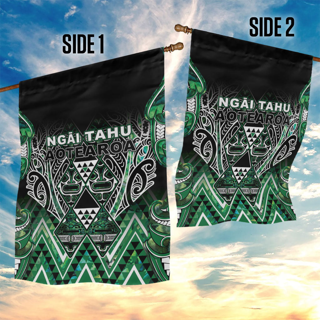 Aotearoa Ngai Tahu Garden Flag Maori Tribal Dark Green Paua Shell Pattern DT05 - Polynesian Pride