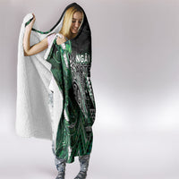 Aotearoa Ngai Tahu Hooded Blanket Maori Tribal Dark Green Paua Shell Pattern DT05 - Polynesian Pride