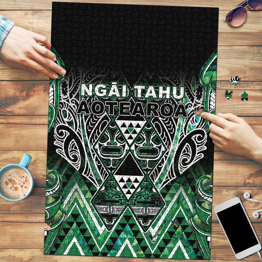 Aotearoa Ngai Tahu Puzzle Maori Tribal Dark Green Paua Shell Pattern DT05 Green - Polynesian Pride