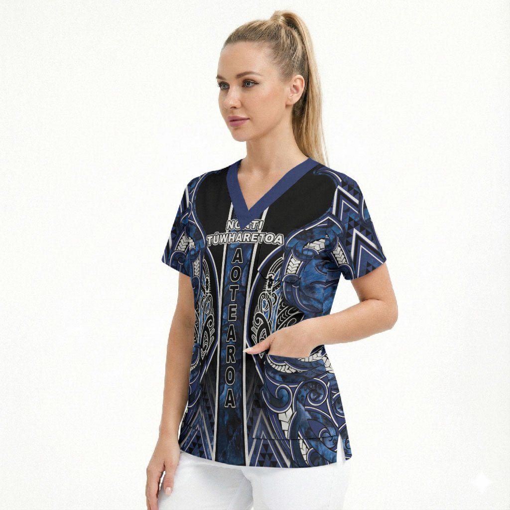 Aotearoa Tuwharetoa Scrub Top Maori Tribal Navy Paua Shell Pattern DT05 - Polynesian Pride