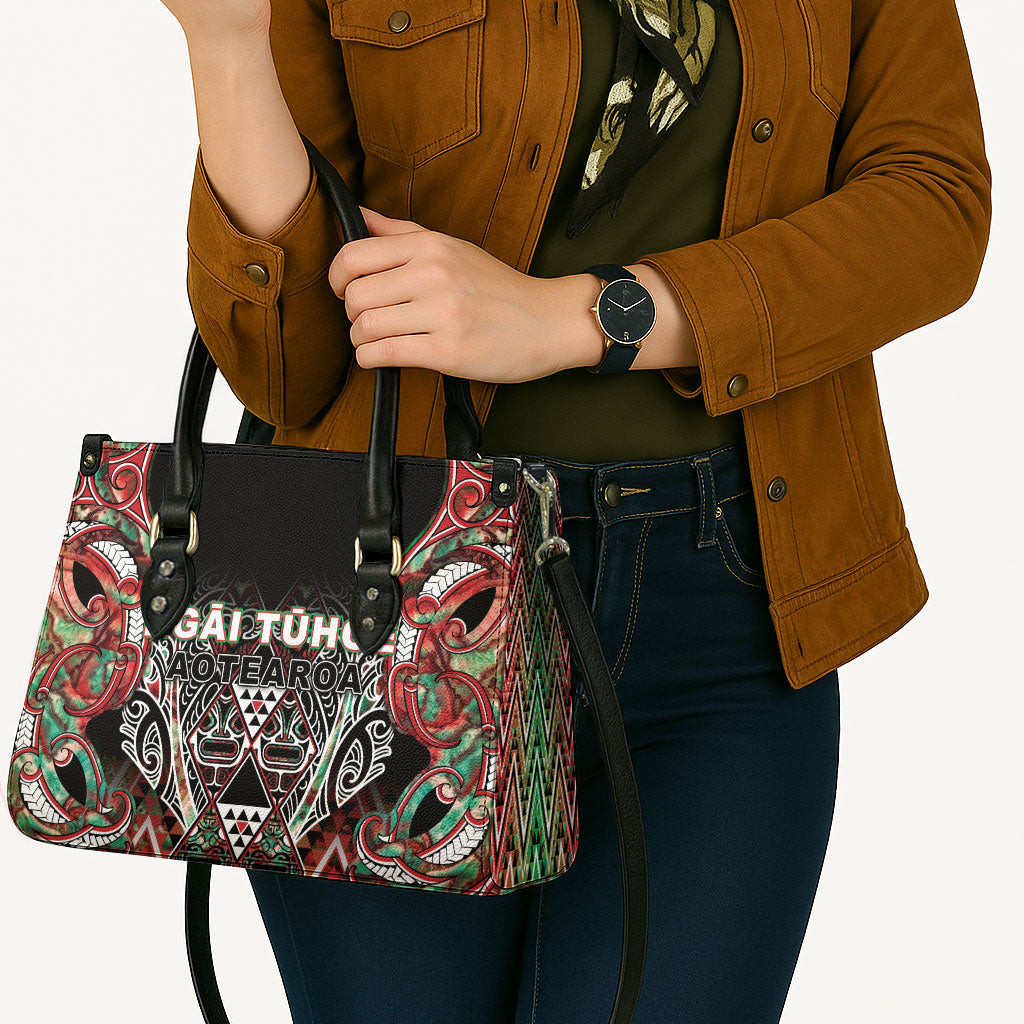 Aotearoa Ngai Tuhoe Leather Bag Maori Tribal Red And Green Paua Shell Pattern DT05 - Polynesian Pride