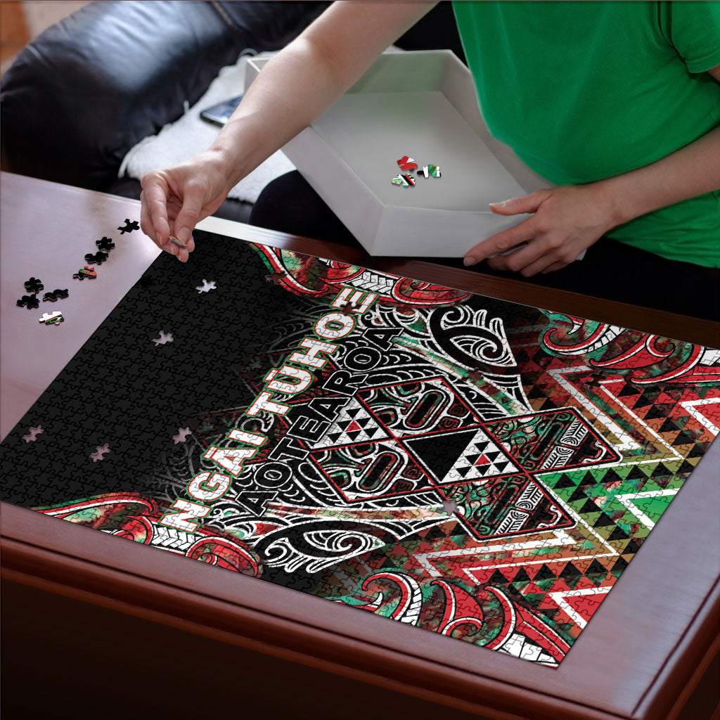 Aotearoa Ngai Tuhoe Puzzle Maori Tribal Red And Green Paua Shell Pattern DT05 - Polynesian Pride