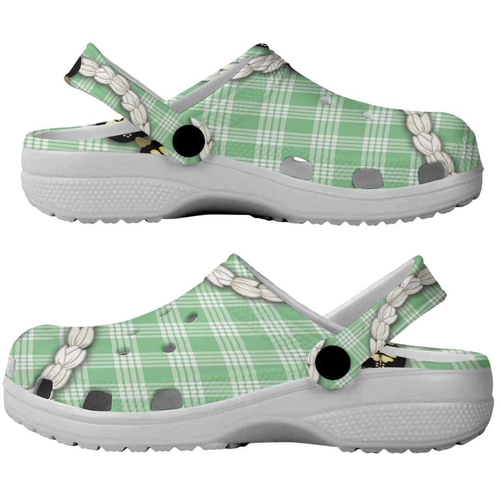 Green Palaka Hawaii Clogs Shoes Kukui Nut Pikake Lei Hawaiian Tapa Pattern - Polynesian Pride