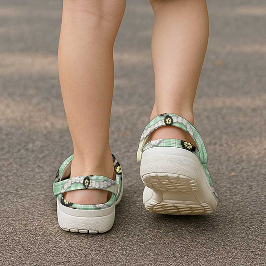 Green Palaka Hawaii Clogs Shoes Kukui Nut Pikake Lei Hawaiian Tapa Pattern - Polynesian Pride
