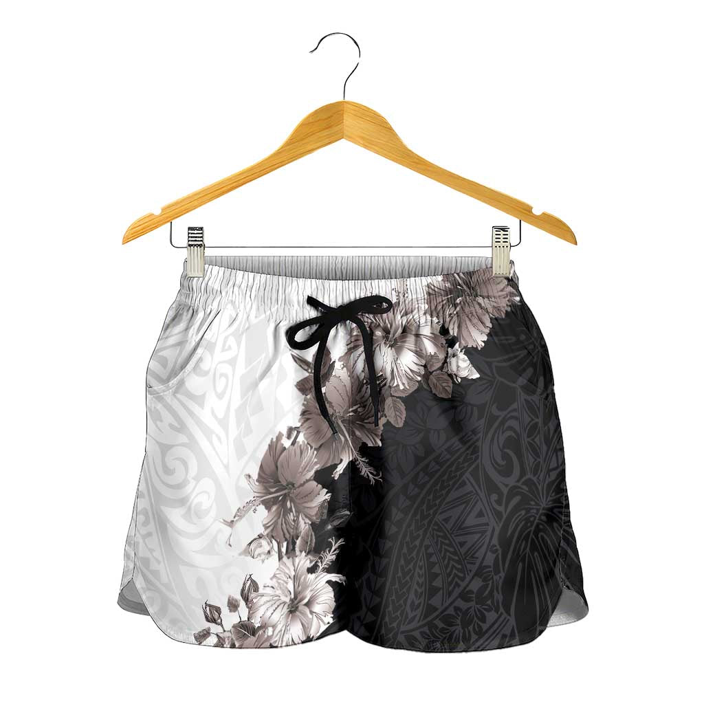 Hawaii Grayscale Hibiscus Flowers Shorts for Women Polynesian Pattern Half Black White Version LT03 - Polynesian Pride
