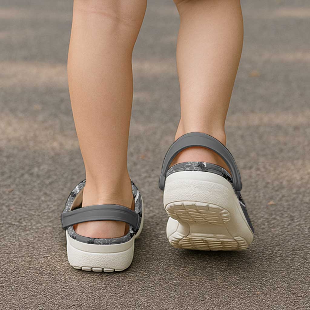 Hawaii Maile Lei Clogs Shoes With Gray Monstera Pattern - Polynesian Pride