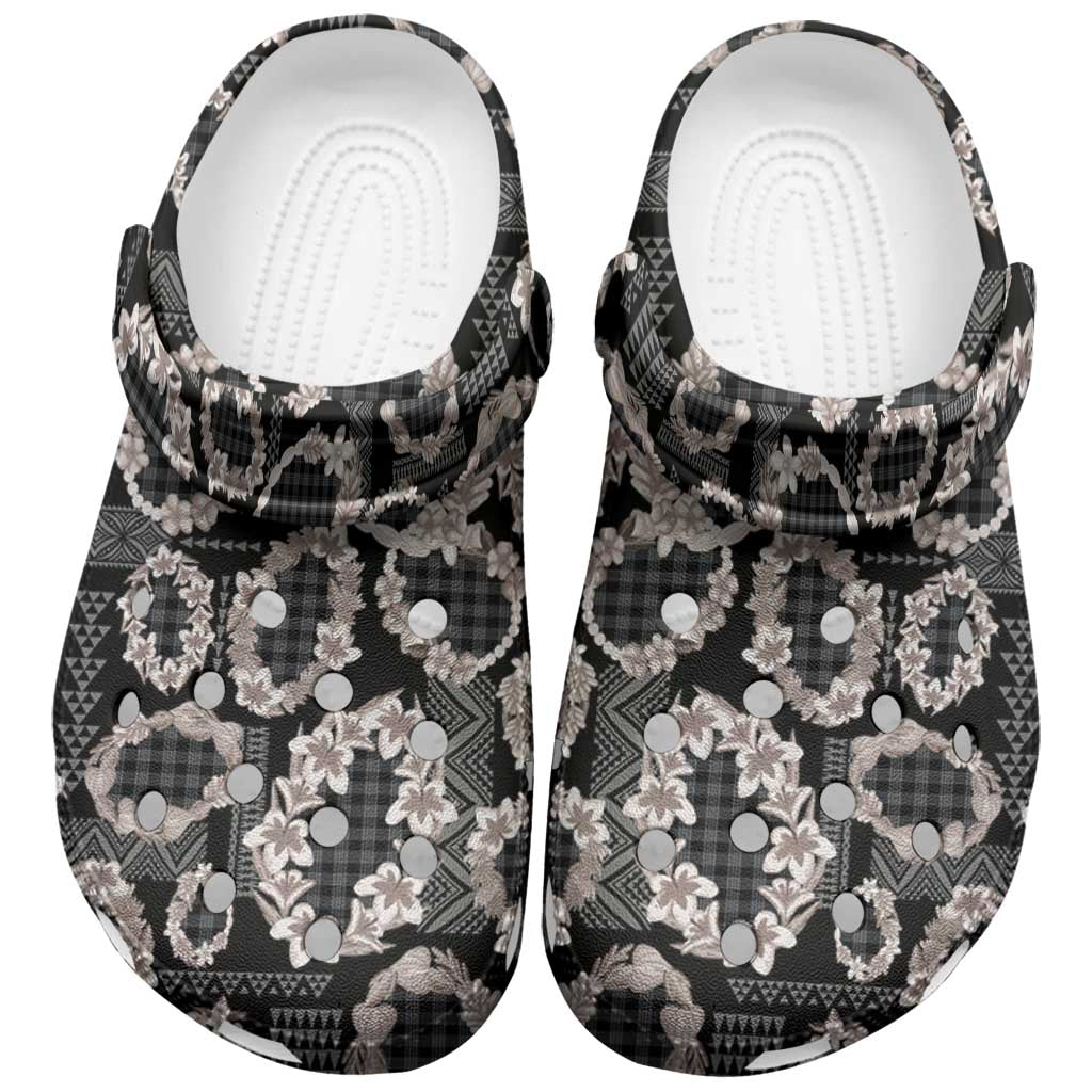 Hawaiian Leis Clogs Shoes Kakau Tattoos and Palaka Pastel Grayscale LT03 Black - Polynesian Pride