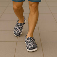 Hawaiian Leis Clogs Shoes Kakau Tattoos and Palaka Pastel Grayscale LT03 - Polynesian Pride