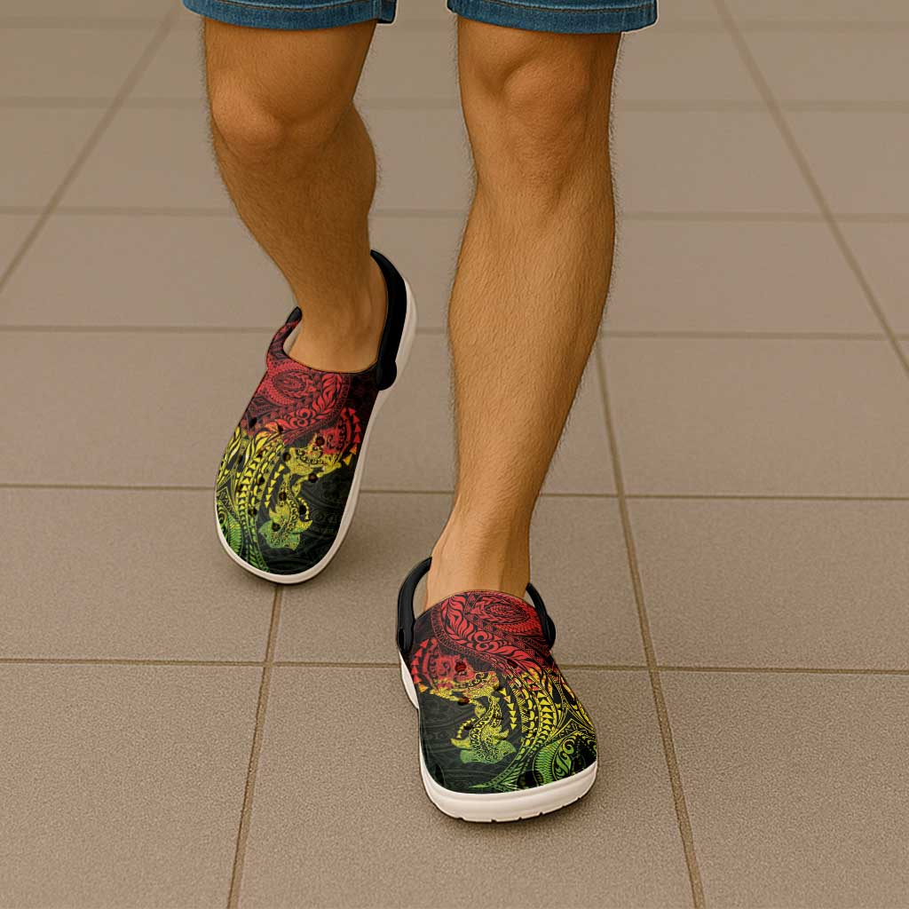 Hawaiian Manta Ray and Hammerhead Shark Tribal Tattoo Clogs Shoes with Polynesian Tribal Pattern Reggae Style LT03 - Polynesian Pride