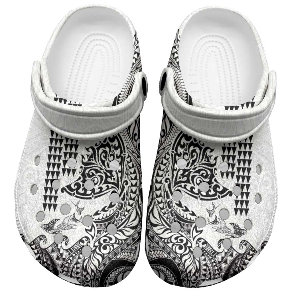 Hawaiian Tribal Manta Ray Clogs Shoes Kakau Tattoo and Polynesian Art Motif Pattern LT03