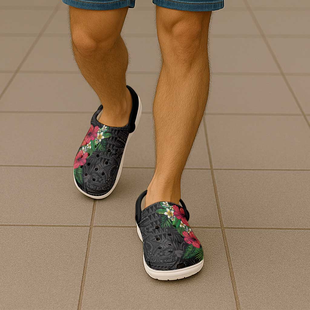 Hawaiian Tropical Plants Clogs Shoes Kakau Tattoo and Polynesian Pattern Half Black Color LT03