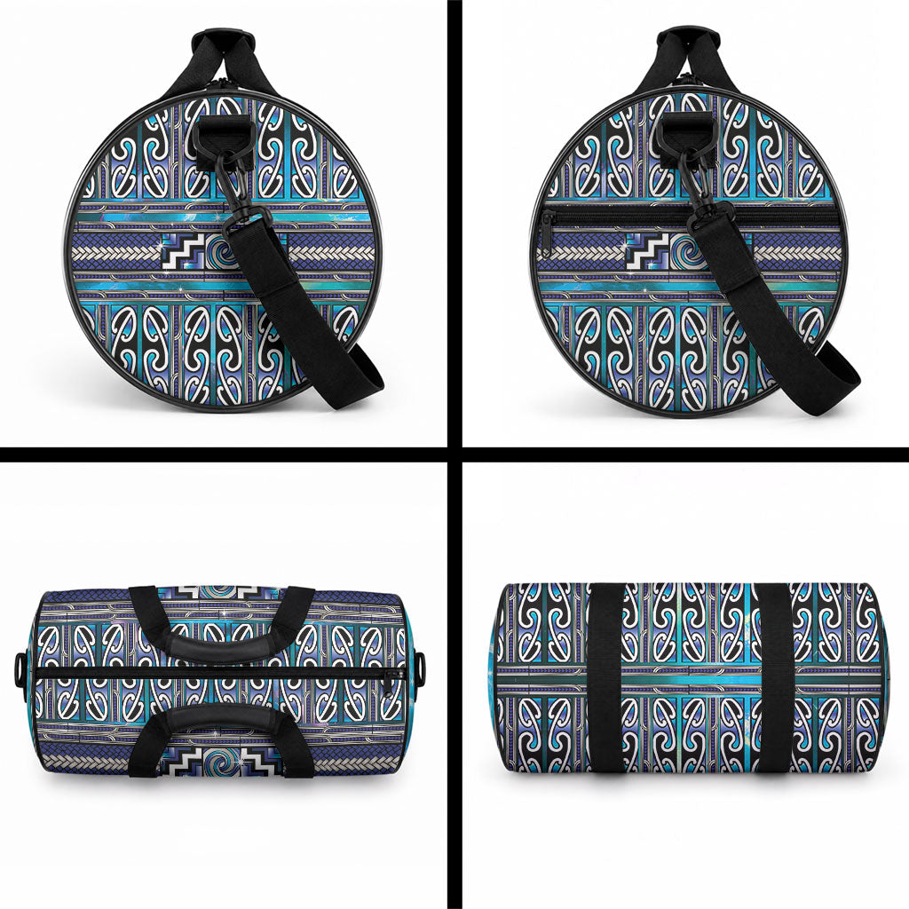 Maori Matariki Duffle Bag Blue Galaxy Aesthetic Koru Art LT01 - Polynesian Pride