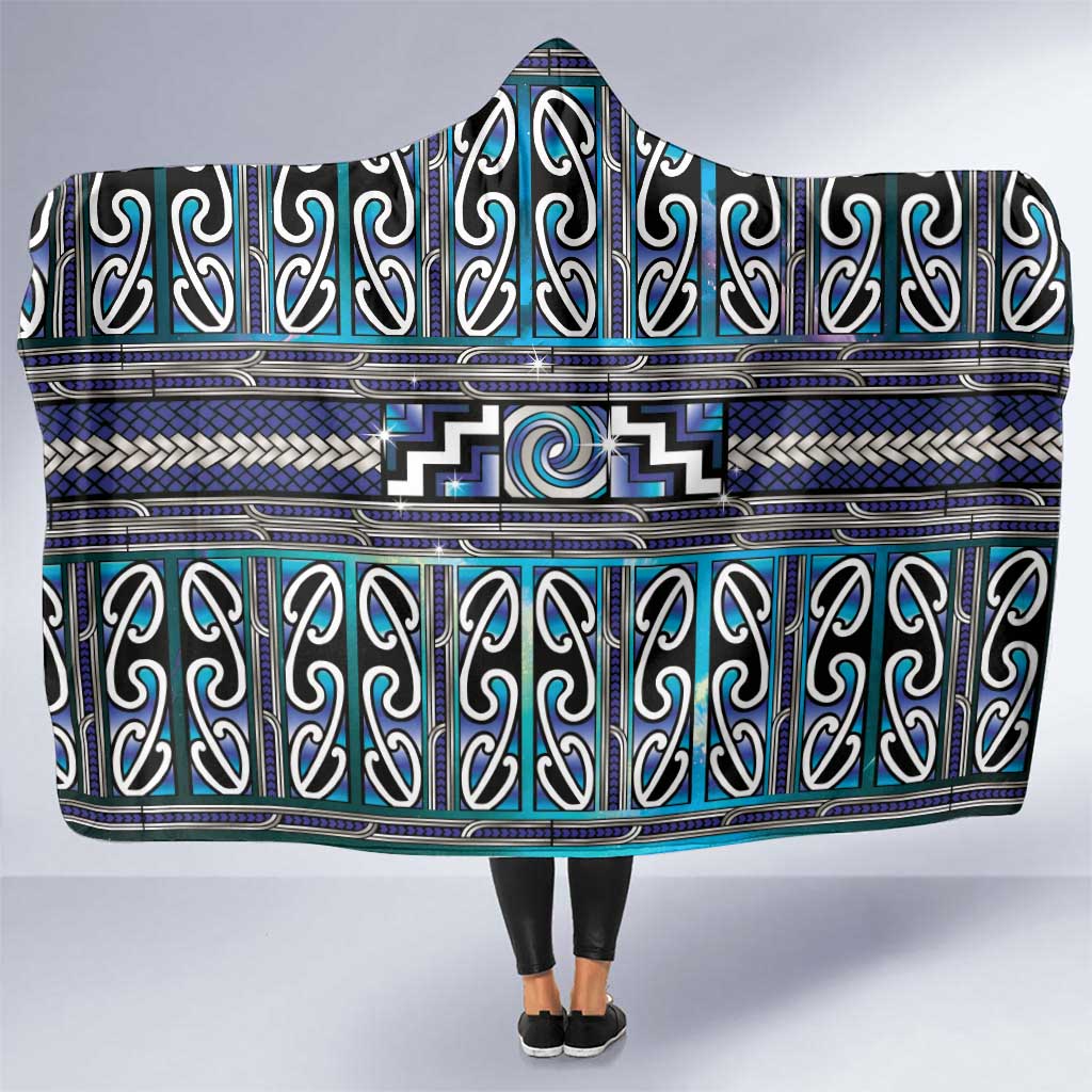 Maori Matariki Hooded Blanket Blue Galaxy Aesthetic Koru Art LT01 One Size Blue - Polynesian Pride