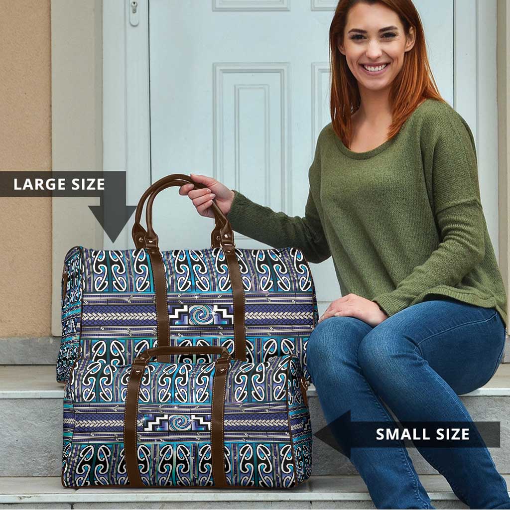 Maori Matariki Travel Bag Blue Galaxy Aesthetic Koru Art LT01 - Polynesian Pride