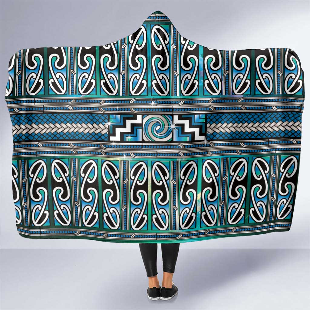 Maori Matariki Hooded Blanket Green Galaxy Aesthetic Koru Art LT01 One Size Green - Polynesian Pride