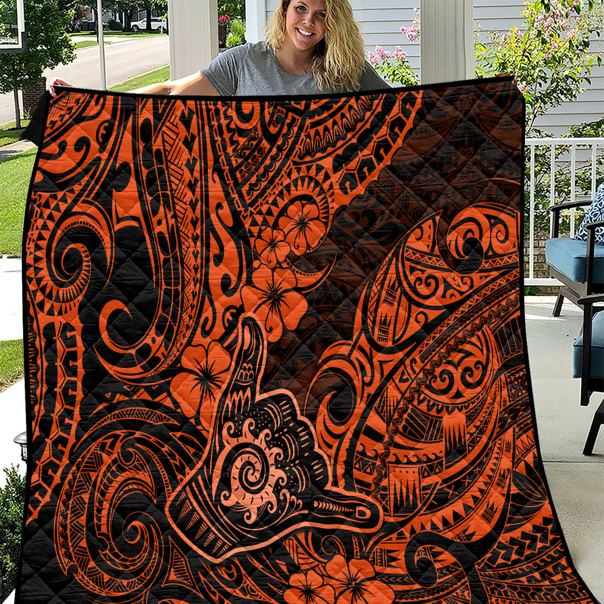 Hawaii Shaka Sign Quilt With Polynesian Hibiscus Orange Unique LT01 Orange - Polynesian Pride