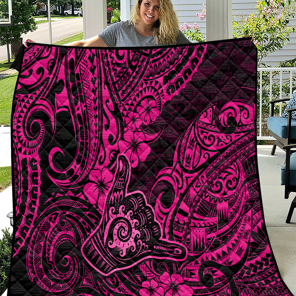 Hawaii Shaka Sign Quilt With Polynesian Hibiscus Pink Unique LT01 Pink - Polynesian Pride