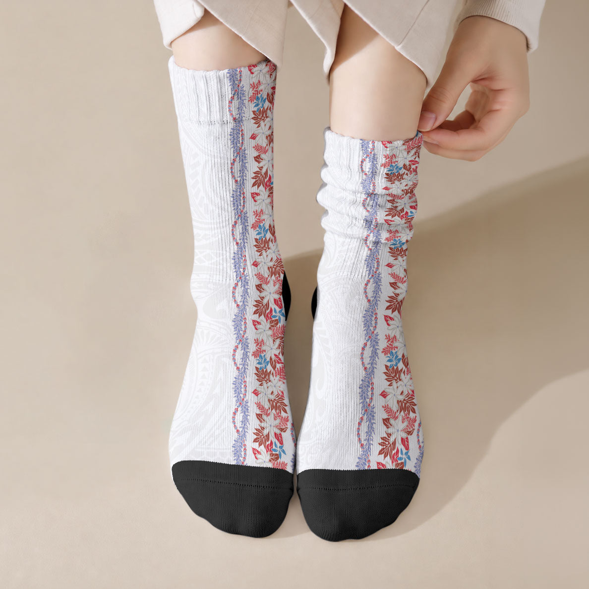 Monstera Tiare Plumeria Crew Socks Red Polynesian Pattern LT01 Crew Socks Red - Polynesian Pride