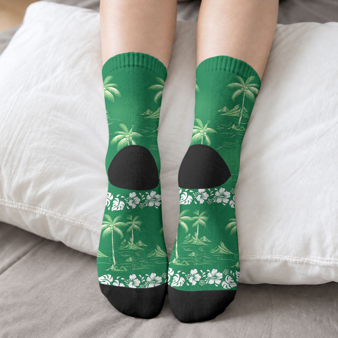 Green Hawaii Palm Tree Hibiscus Crew Socks Fantasy Summer Vibe LT01 - Polynesian Pride