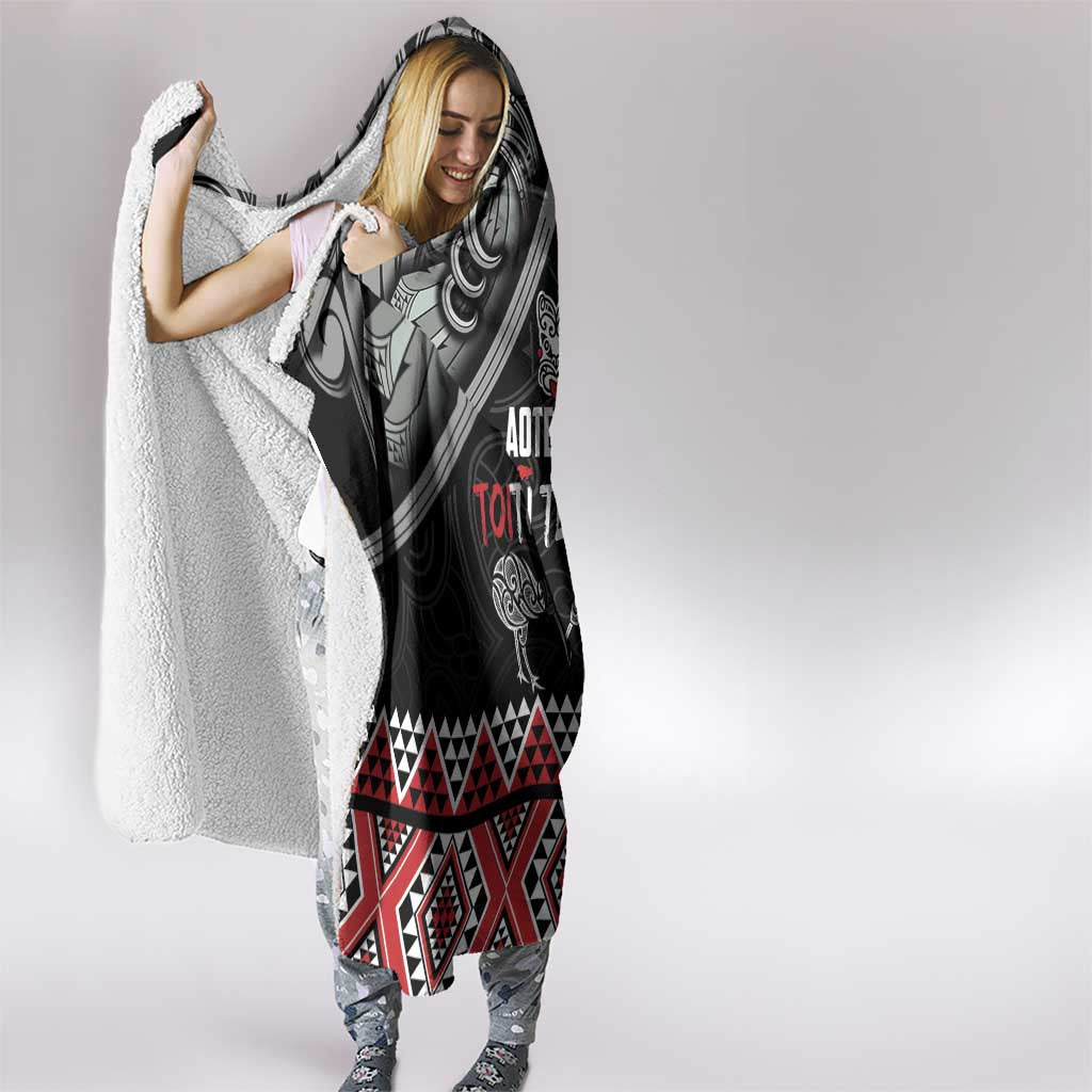 Aotearoa Toitu Te Tiriti Waitangi Hooded Blanket Proud To Be Maori LT01 - Polynesian Pride