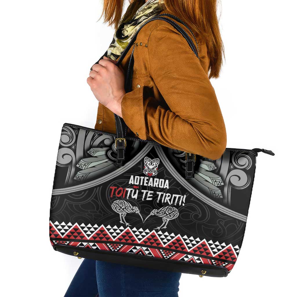 Aotearoa Toitu Te Tiriti Waitangi Leather Tote Bag Proud To Be Maori LT01 Black - Polynesian Pride