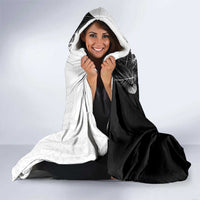 Hawaii Tropical Plant Monochrome Hooded Blanket Vibrant Polynesian Pattern LT01 - Polynesian Pride