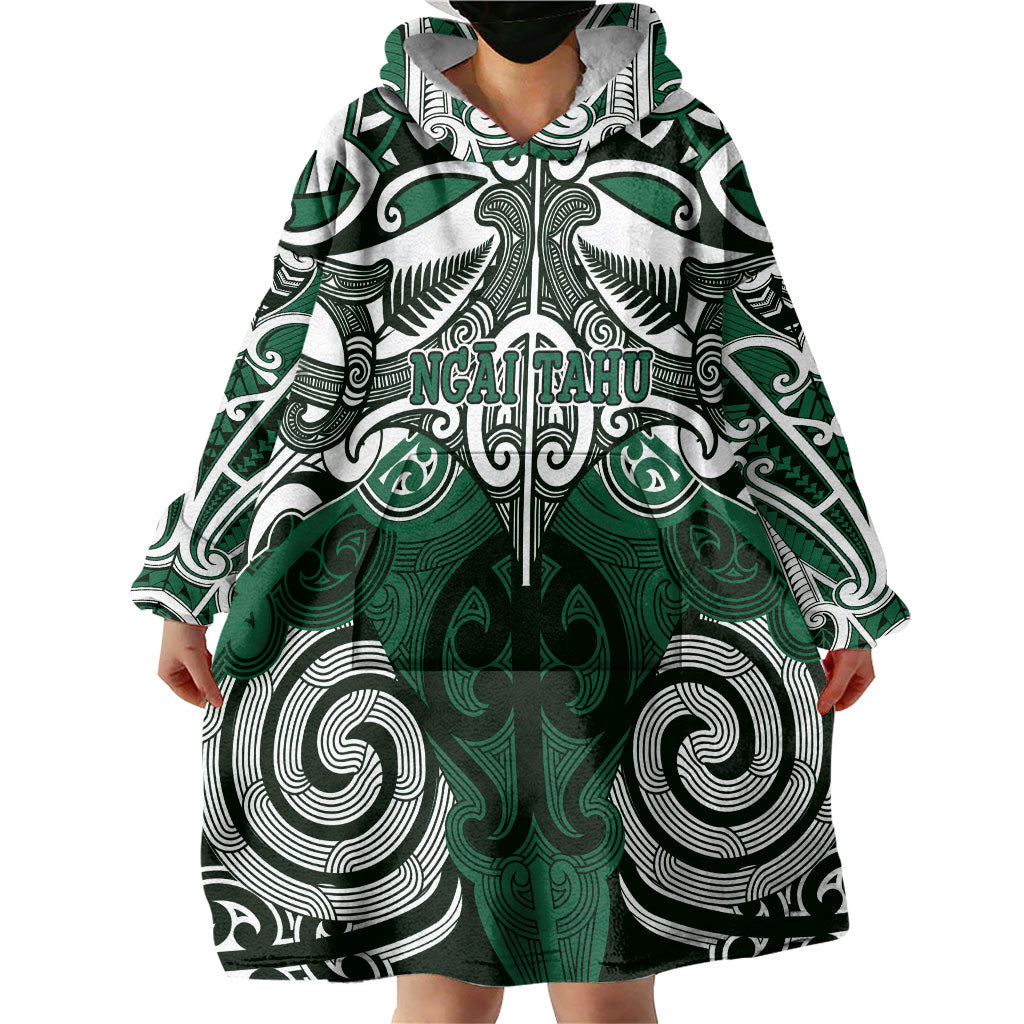 Personalised Maori Ngai Tahu Wearable Blanket Hoodie Silver Fern Kowhaiwhai Art LT01 - Polynesian Pride