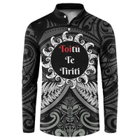 Personalised Toitu Te Tiriti Aotearoa Silver Fern Button Sweatshirt New Zealand Maori Pattern LT01 Black - Polynesian Pride