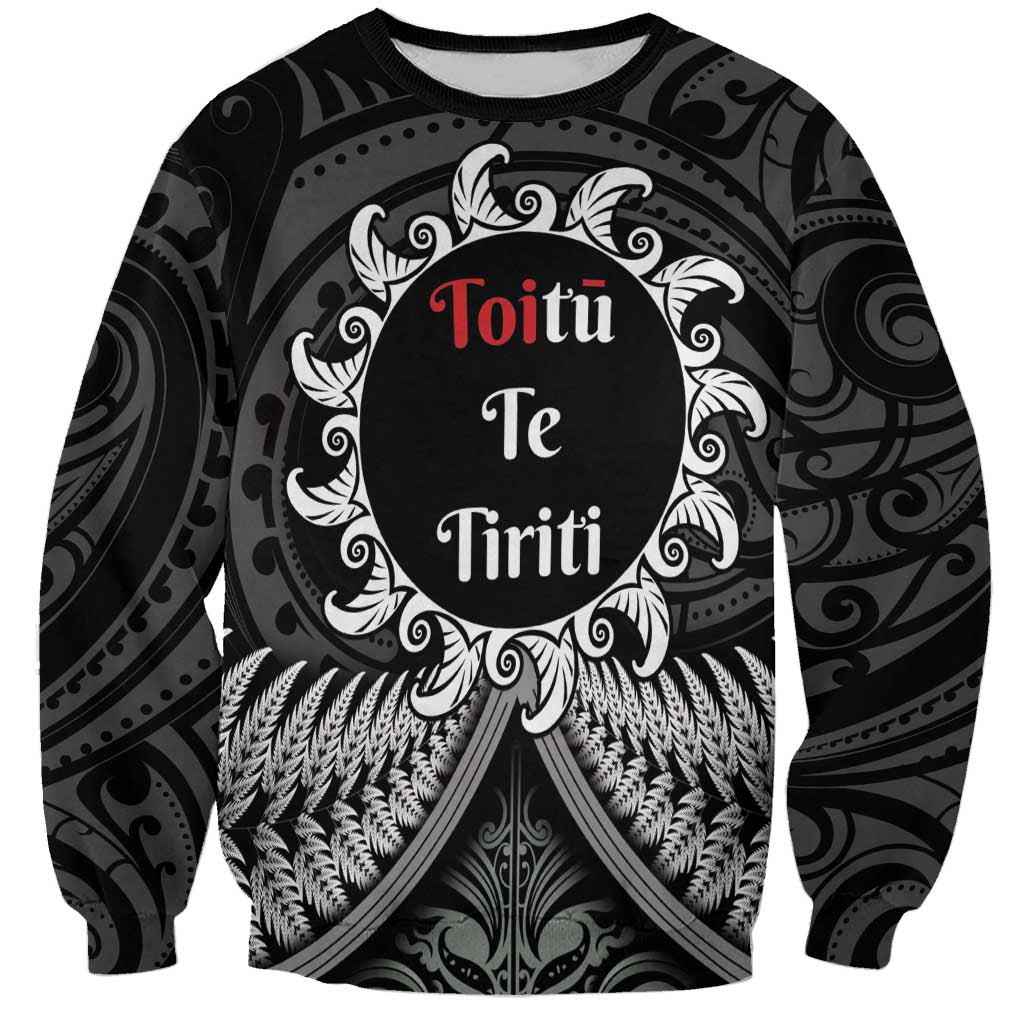 Personalised Toitu Te Tiriti Aotearoa Silver Fern Sweatshirt New Zealand Maori Pattern LT01 Unisex Black - Polynesian Pride