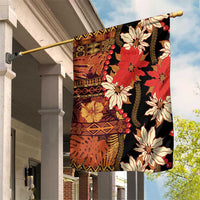 Hawaii Christmas Poinsettia Lei Garden Flag Tapa Pattern - Polynesian Pride
