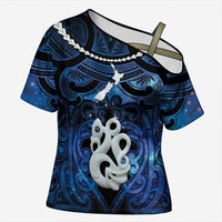Personalized Maori Matariki Manaia Cross Shoulder Shirt Maori Kowhaiwhai Pattern Galaxy LT01 Female Blue - Polynesian Pride