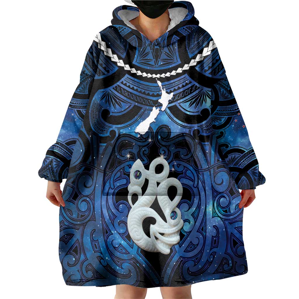 Personalized Maori Matariki Manaia Wearable Blanket Hoodie Maori Kowhaiwhai Pattern Galaxy LT01 - Polynesian Pride