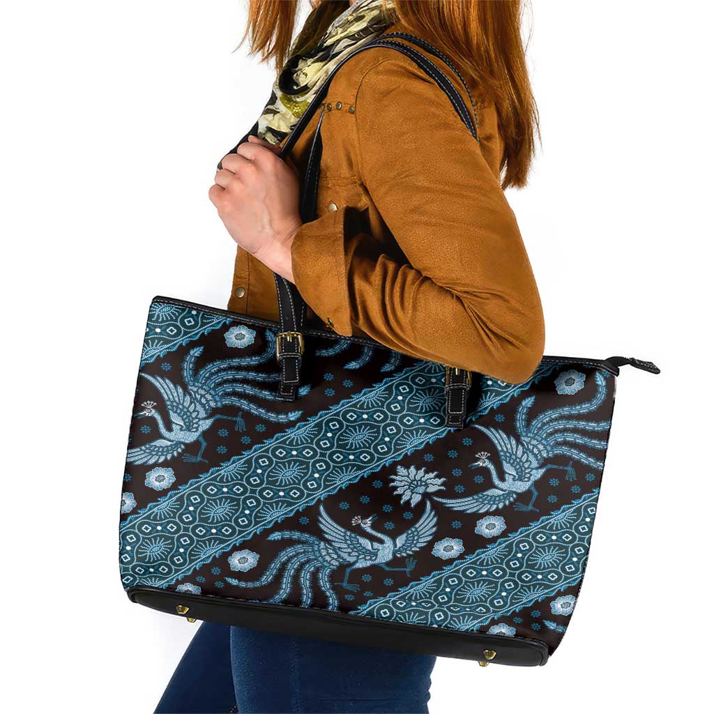 Indonesia Batik Pattern Leather Tote Bag Blue Version