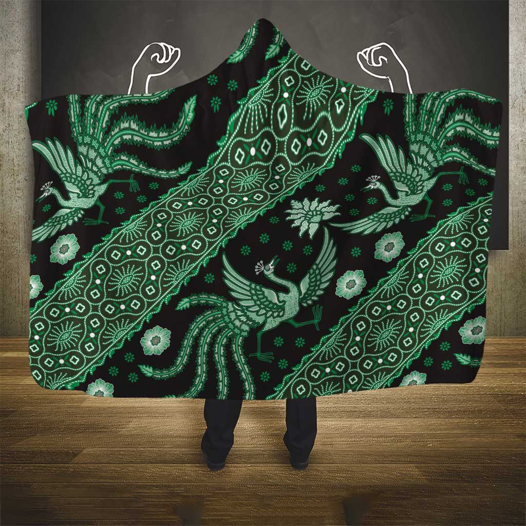Indonesia Batik Pattern Hooded Blanket Green Version