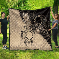 Cook Islands Turtle Quilt Stars and Hibiscus - Beige
