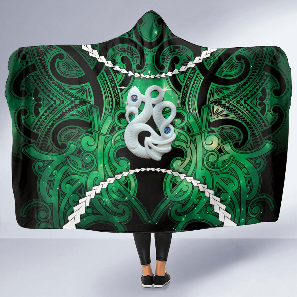 Maori Matariki Manaia Kakariki Hooded Blanket Maori Kowhaiwhai Pattern Galaxy LT01 One Size Green - Polynesian Pride