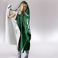 Maori Matariki Manaia Kakariki Hooded Blanket Maori Kowhaiwhai Pattern Galaxy LT01 - Polynesian Pride