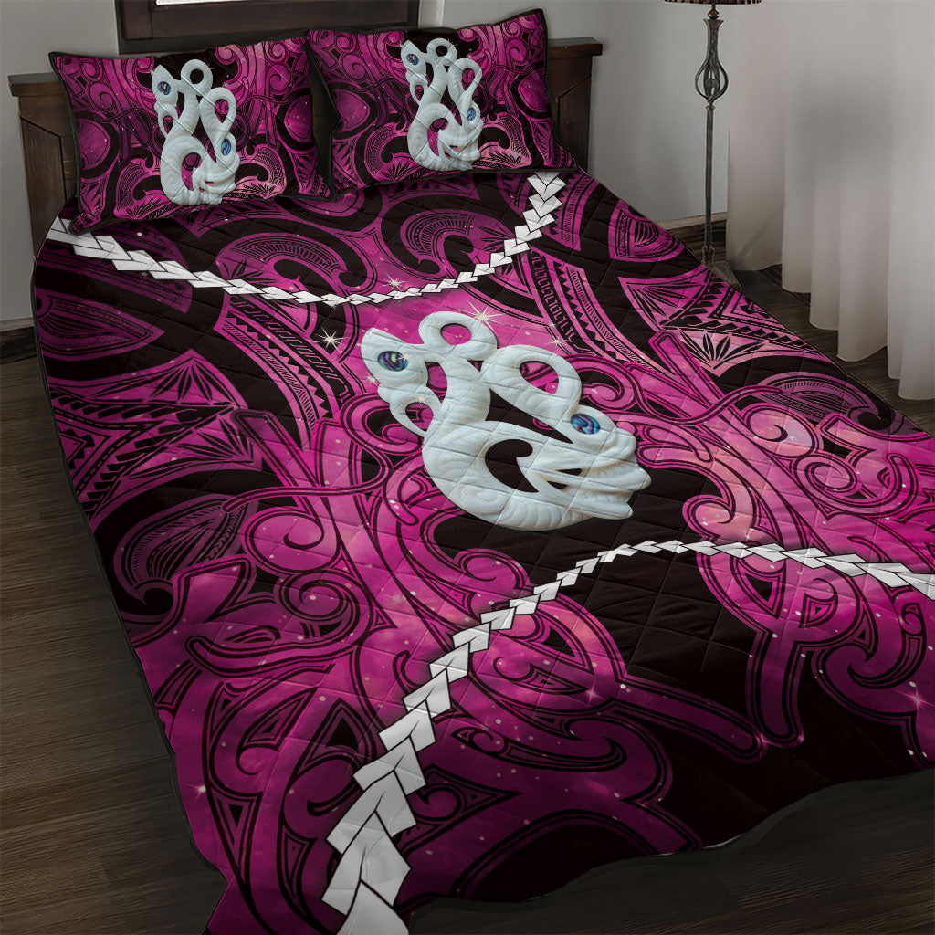 Maori Matariki Manaia Mawhero Quilt Bed Set Maori Kowhaiwhai Pattern Galaxy LT01 Pink - Polynesian Pride