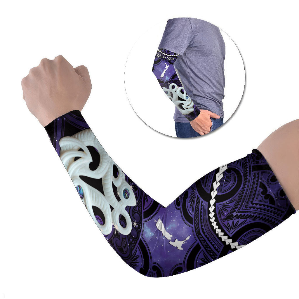 Personalised Maori Matariki Manaia Waiporoporo Arm Sleeves Maori Kowhaiwhai Pattern Galaxy LT01 Set of 2 Purple - Polynesian Pride