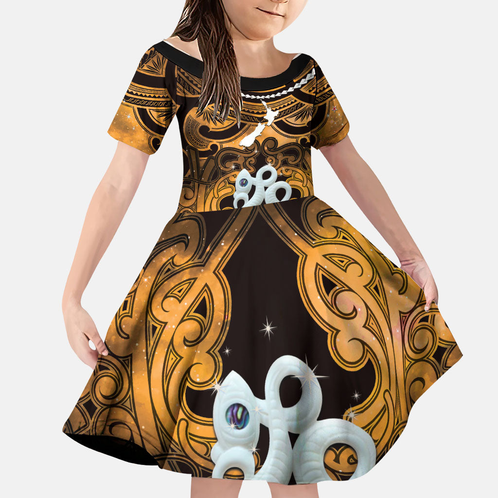 Personalised Maori Matariki Manaia Kowhai Family Matching Off Shoulder Short Dress and Hawaiian Shirt Maori Kowhaiwhai Pattern Galaxy